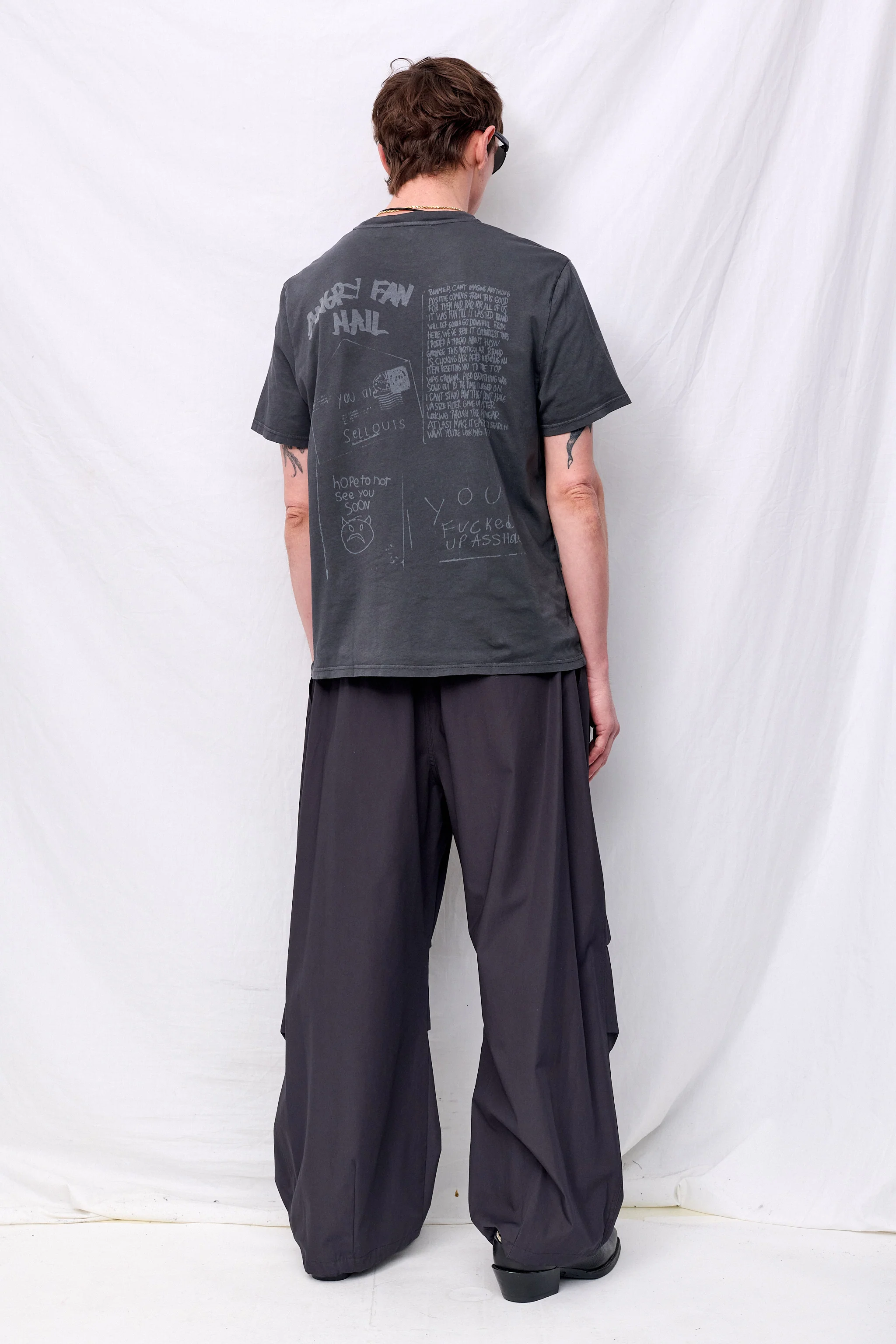 Angry Fan Mail Print Box T-Shirt - Image 4