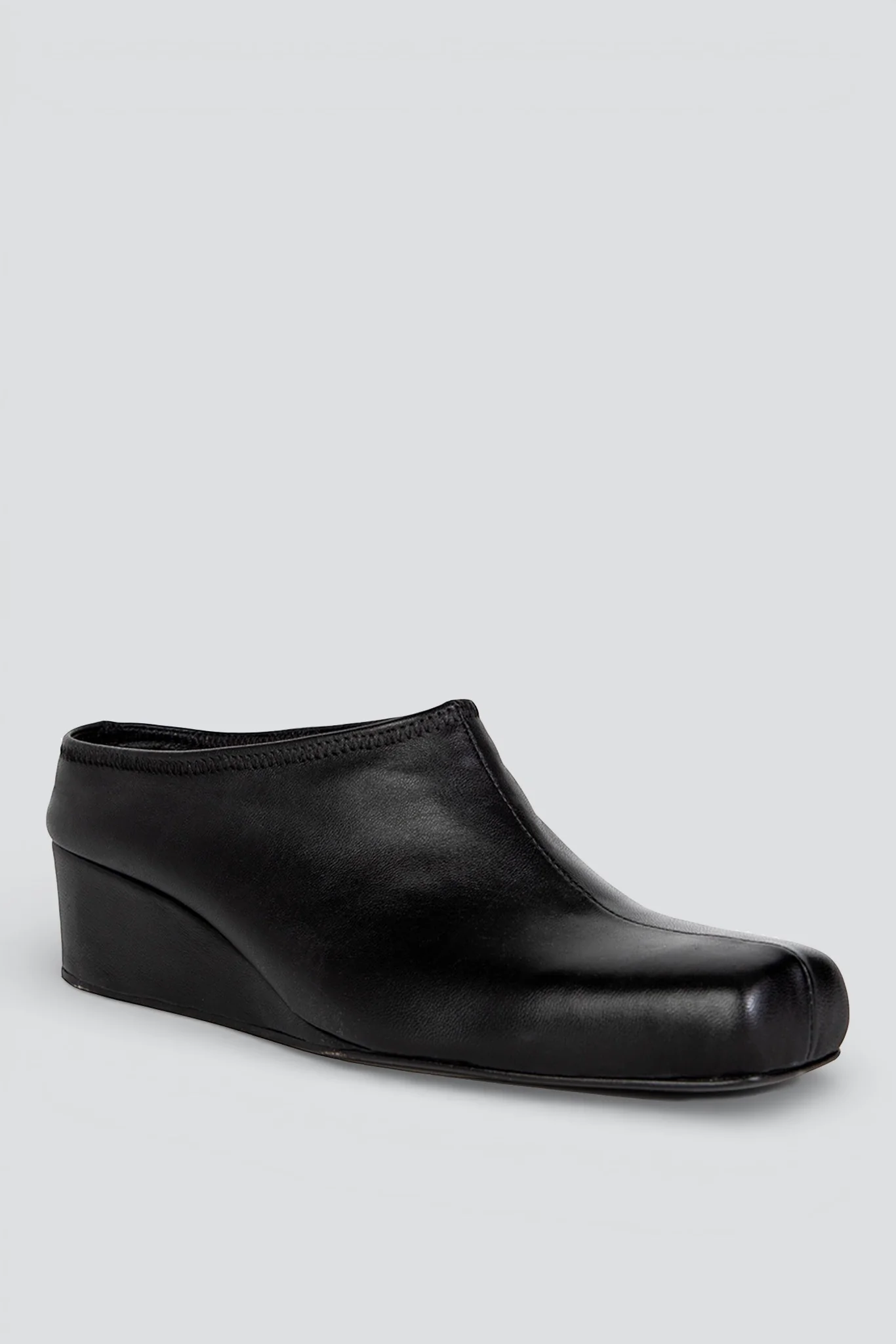 Black Border Slipper - Image 2