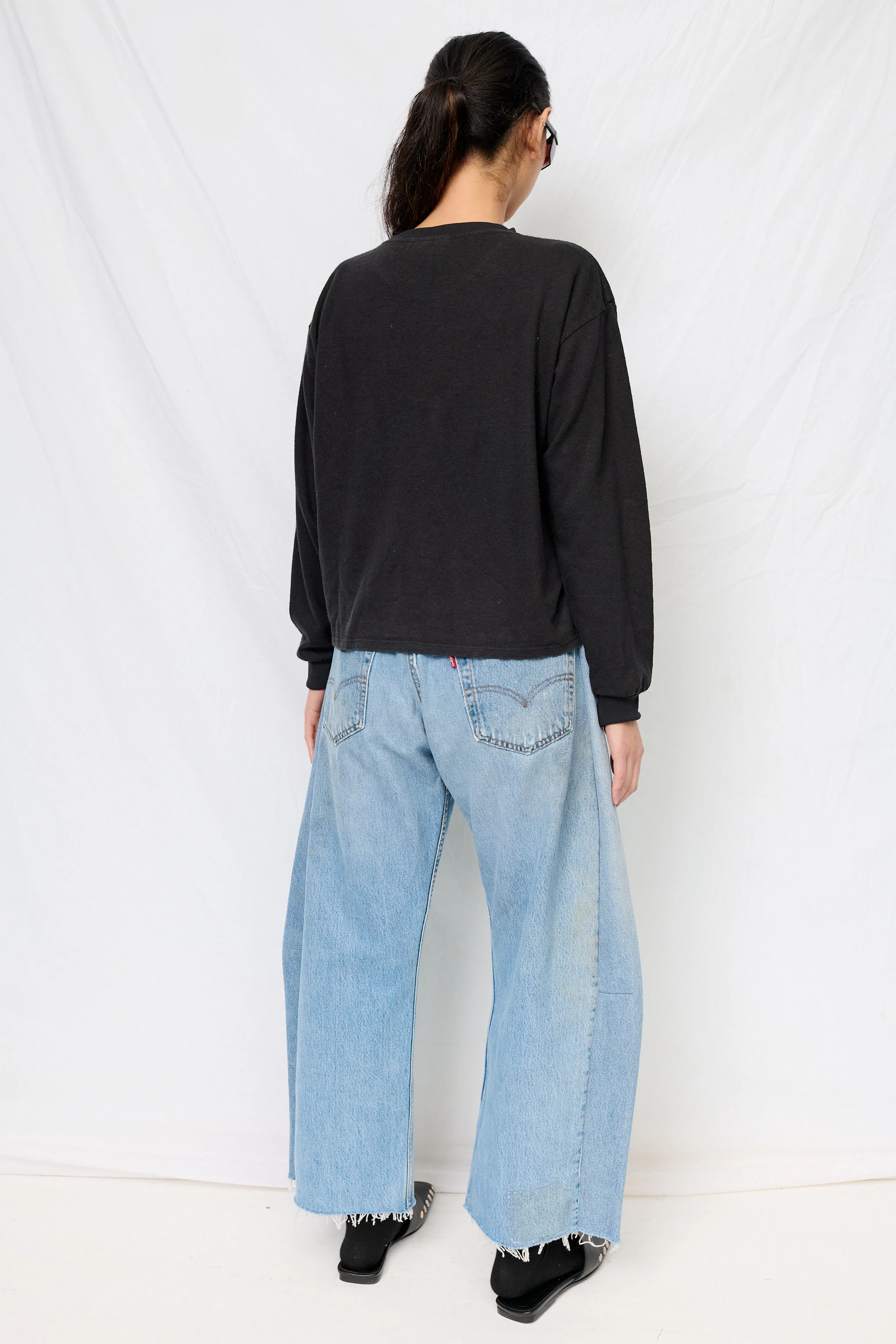 Black Cropped Long Sleeve Tee - Image 4