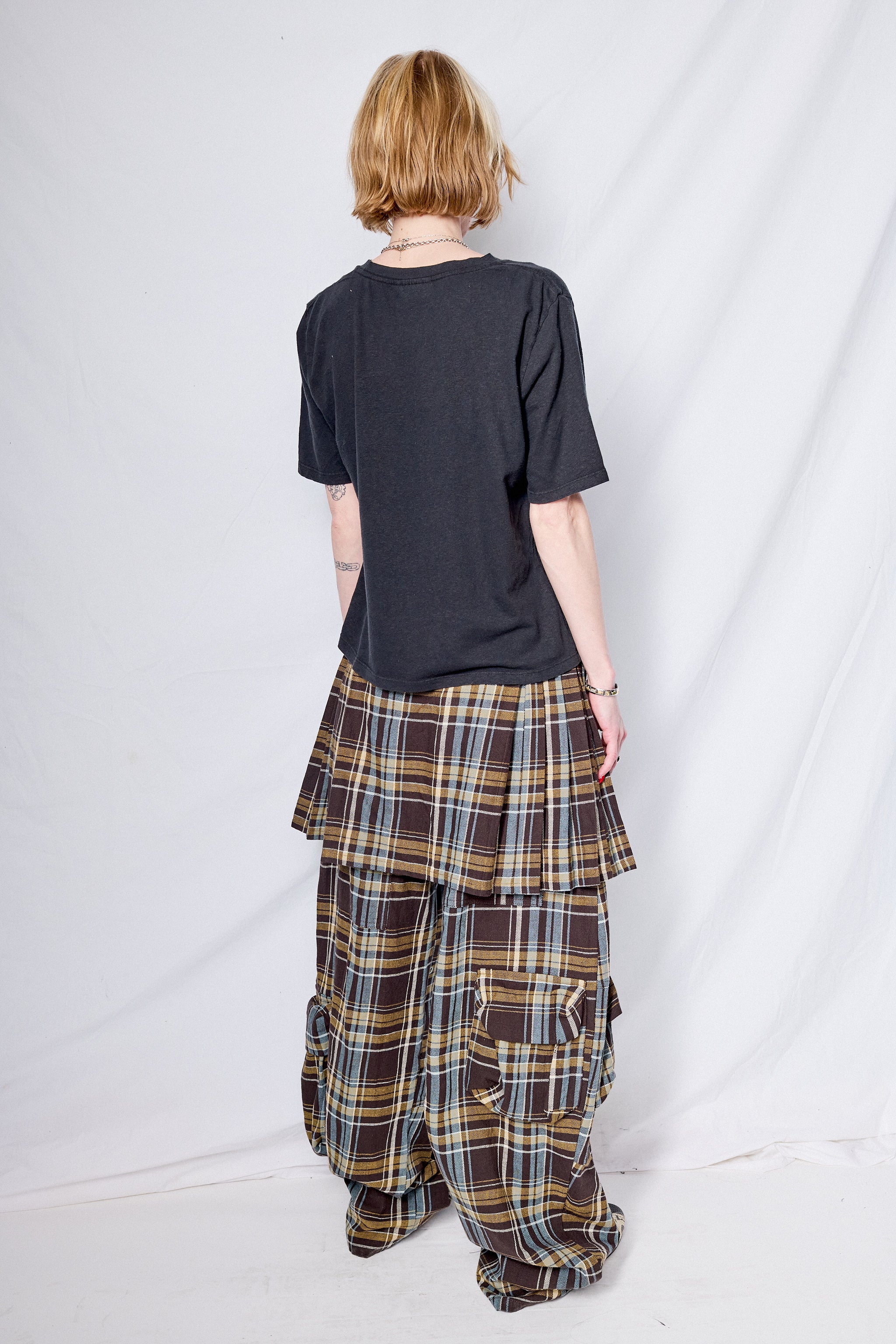 Black Cropped Silverlake Tee - Image 5