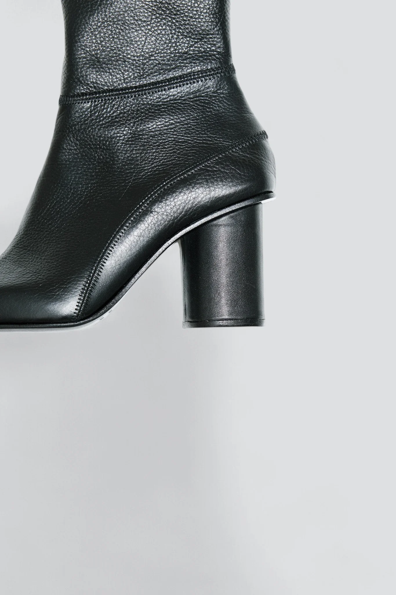 Black Cuadrado Mid Boot - Image 5