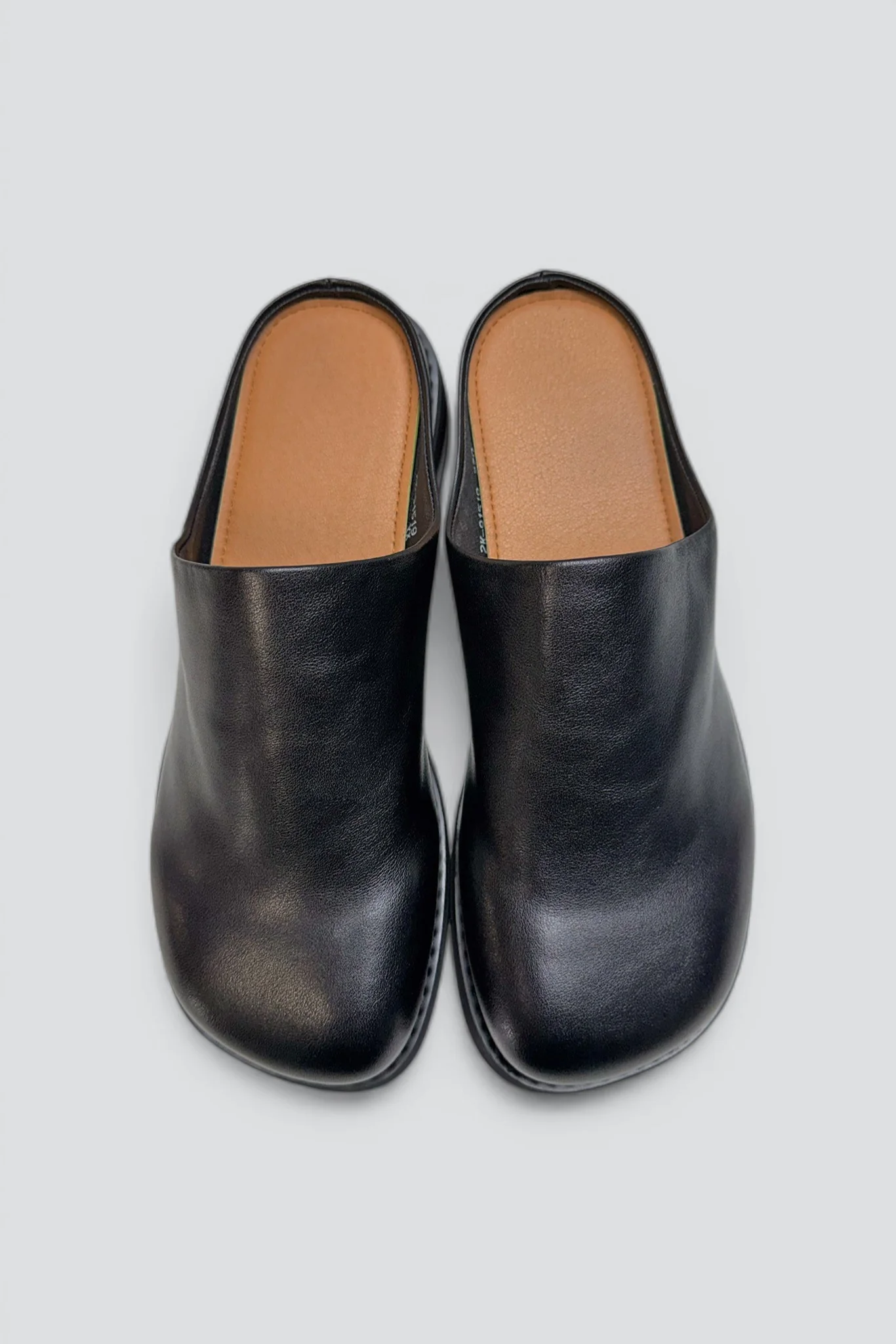 Black Leather Round Mule - Image 2