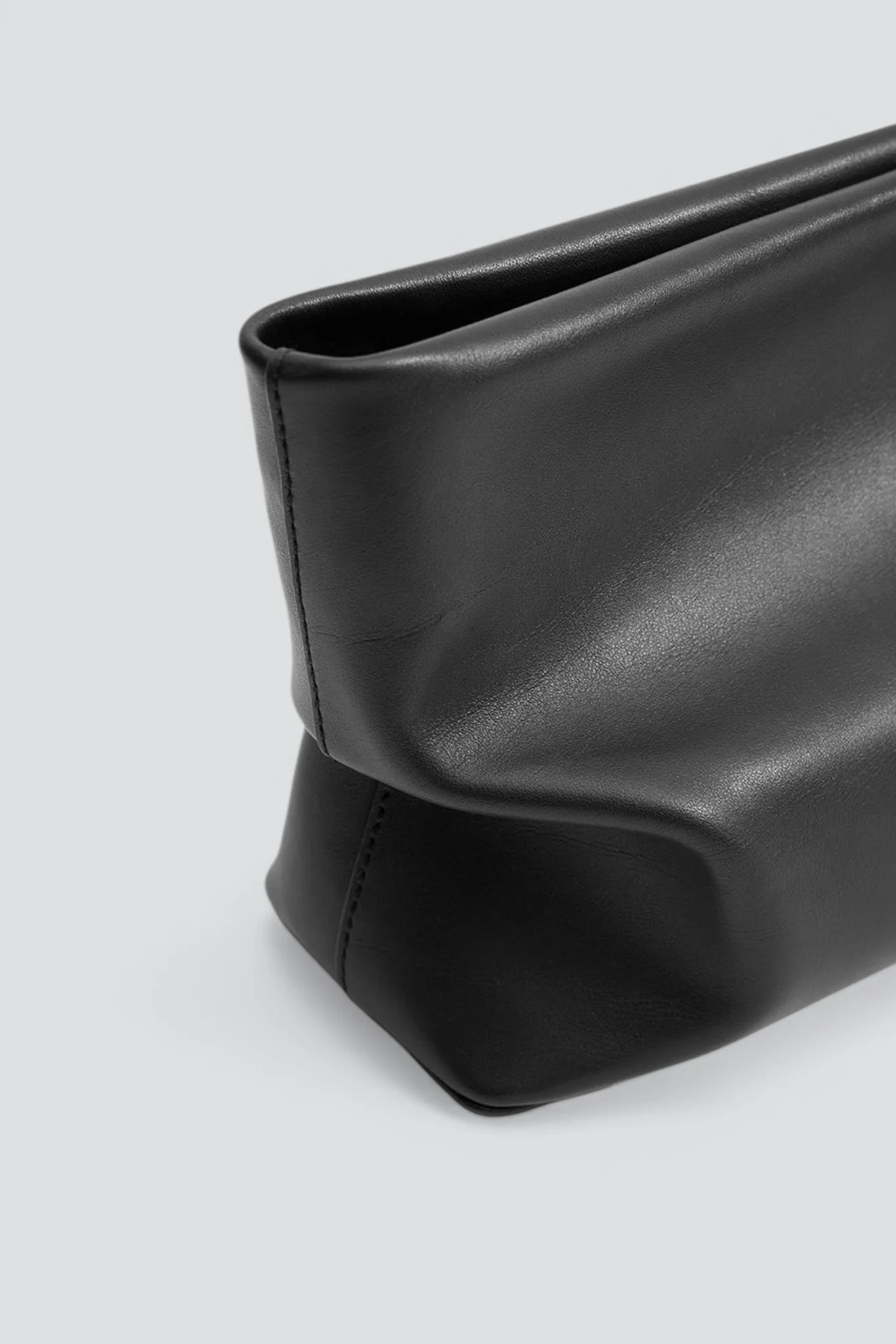 Black Nina Clutch - Image 4