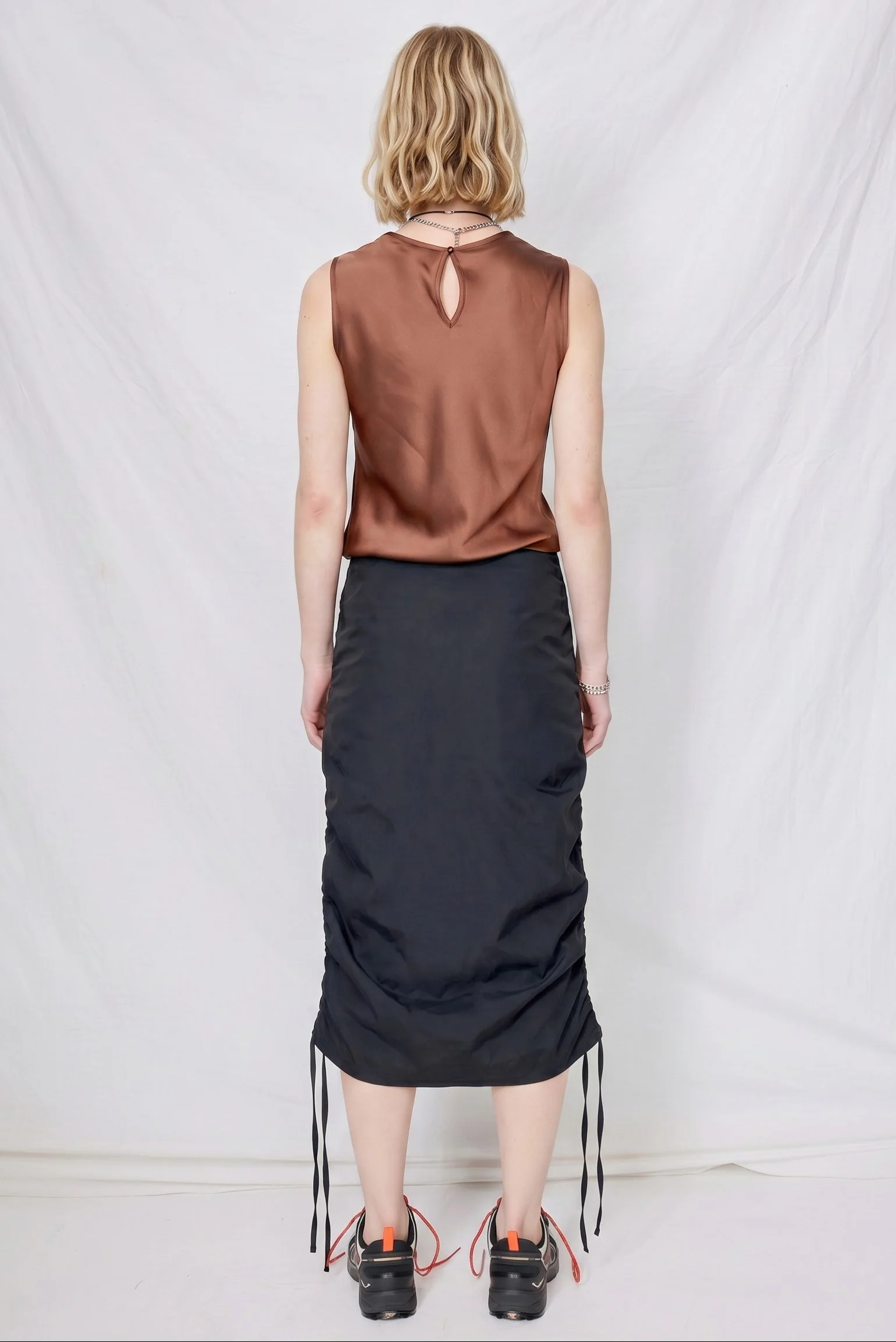Black Pictorial Skirt - Image 3