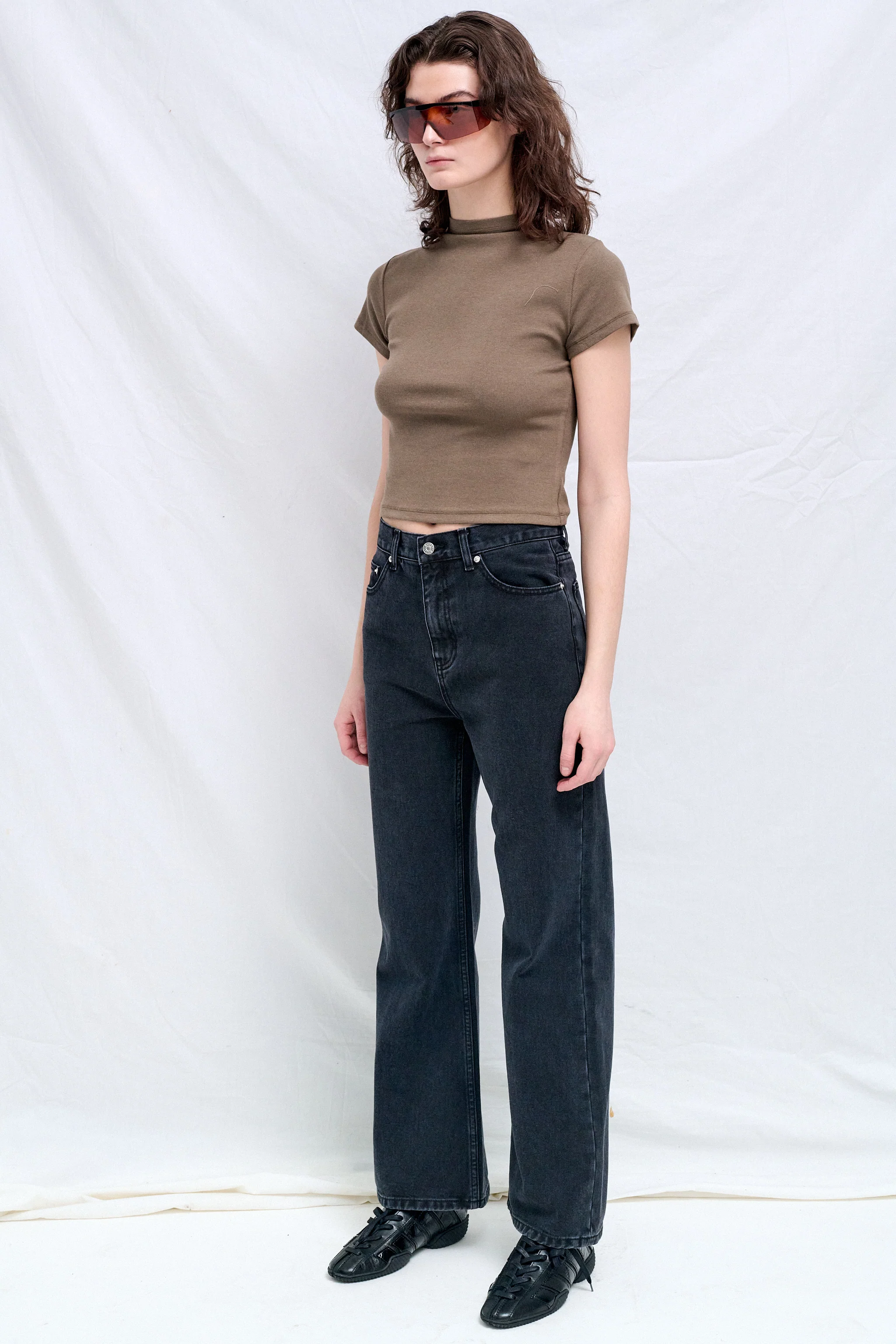 Black Relaxed Flared Jeans - Image 3