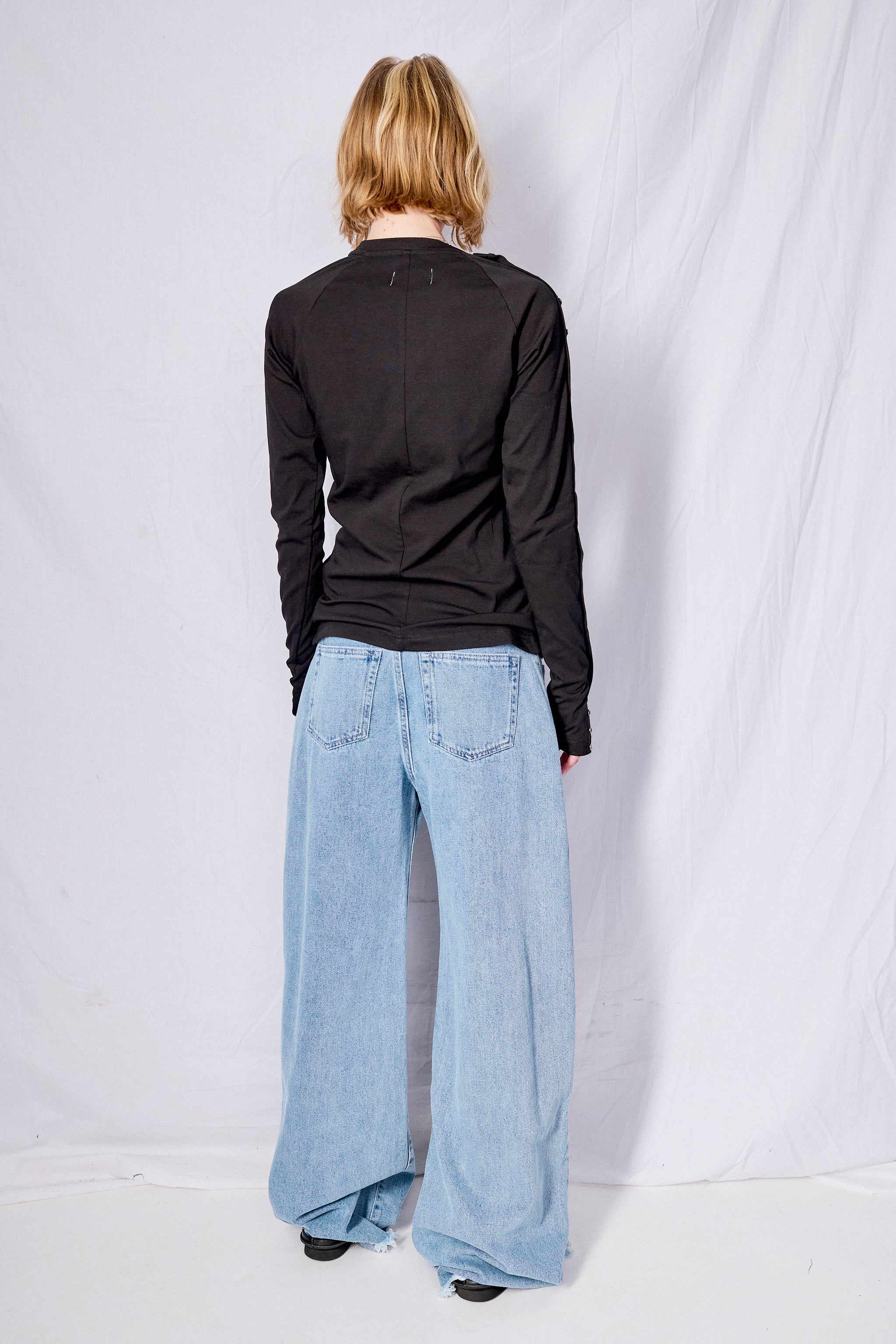 Black Ribbed Raglan Longsleeve - Image 8