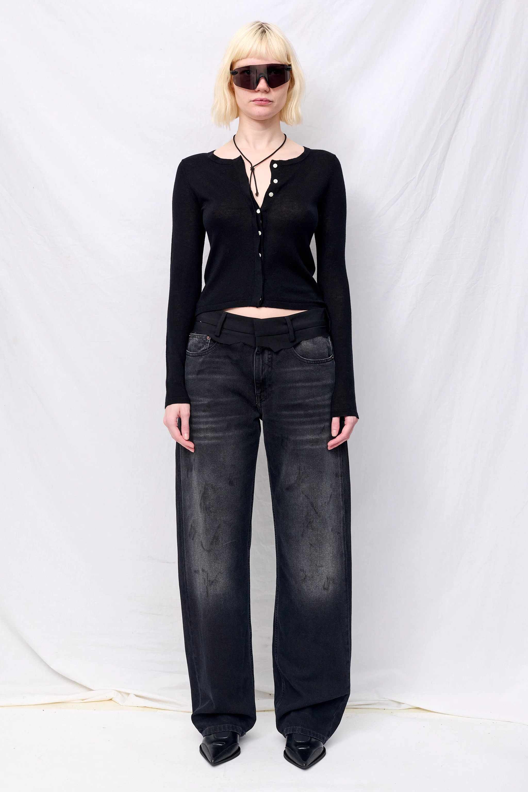 Black Silk Cashmere Hidden Buttoned Cardigan - Image 3