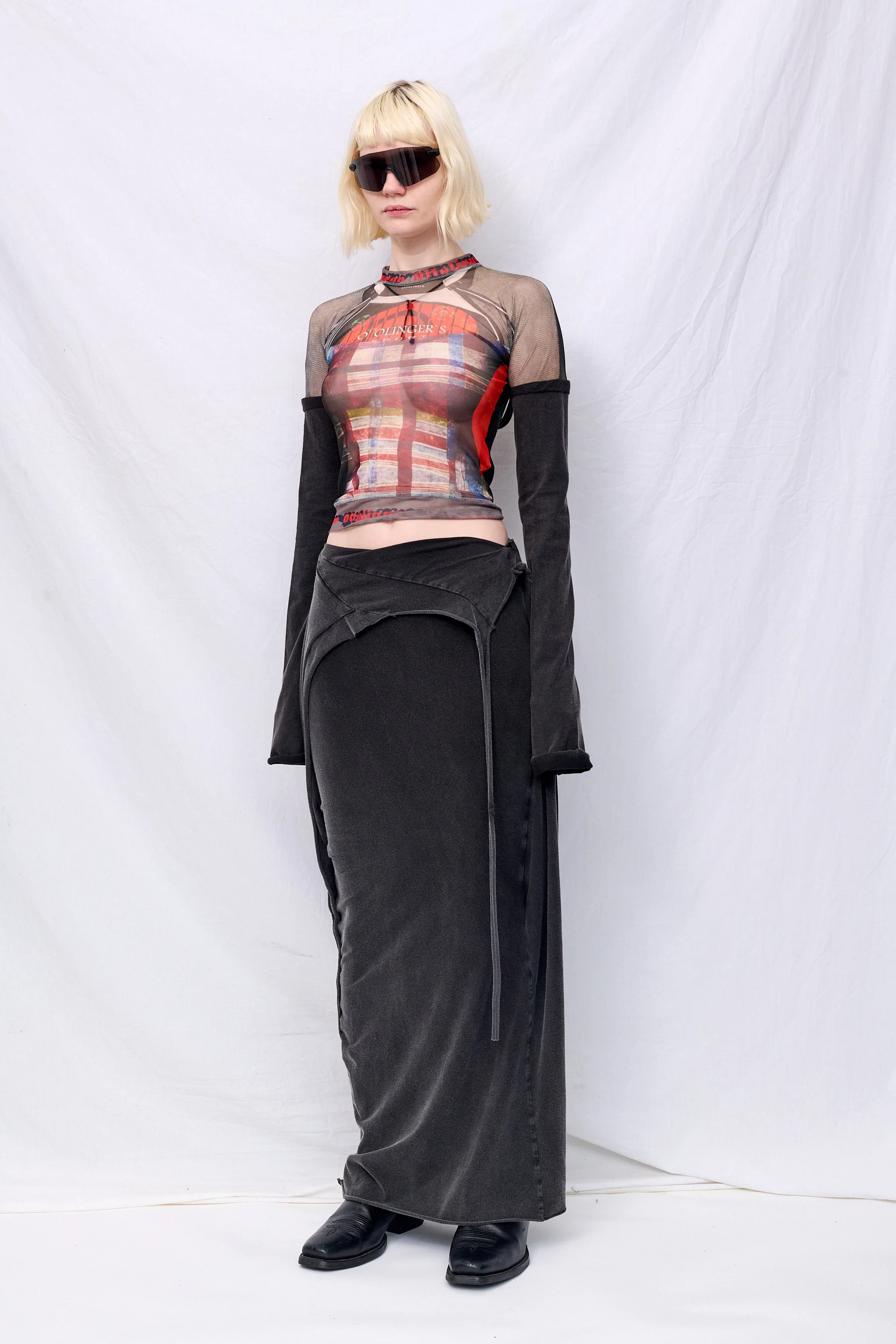 Black Wash Slitted Maxi Skirt - Image 4
