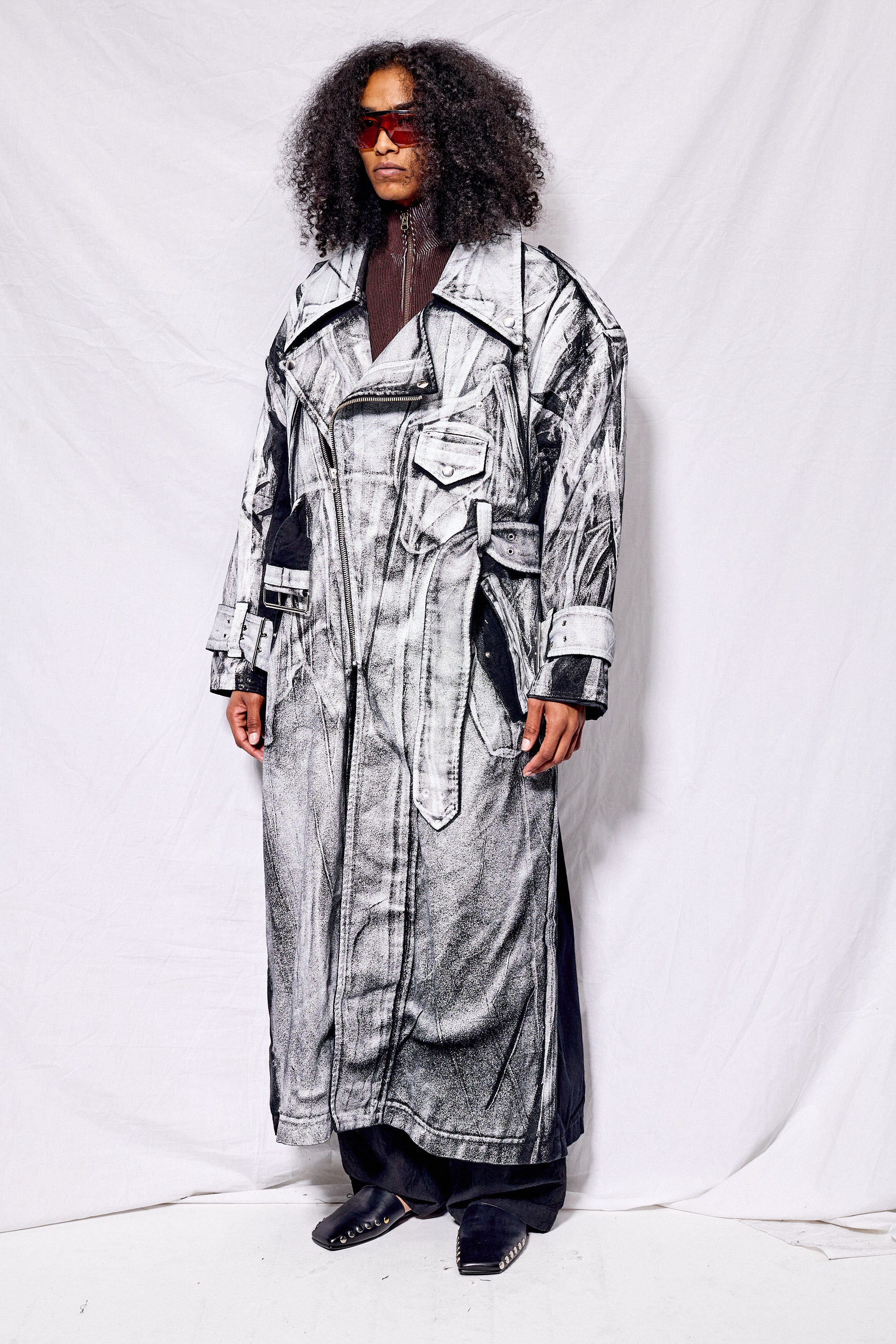 Black/White Painted Workwear Trench - Image 3