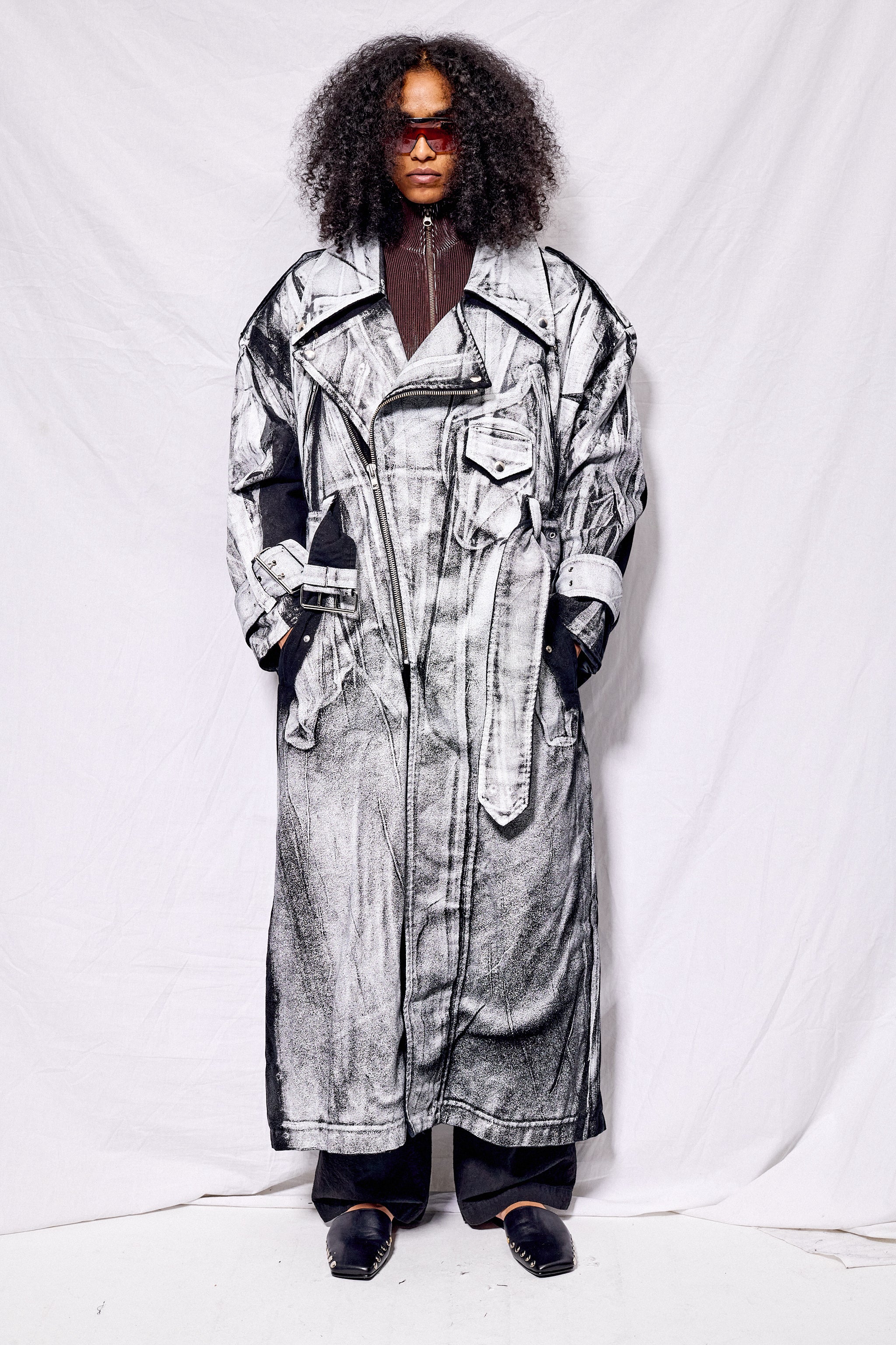 Black/White Painted Workwear Trench - Image 4