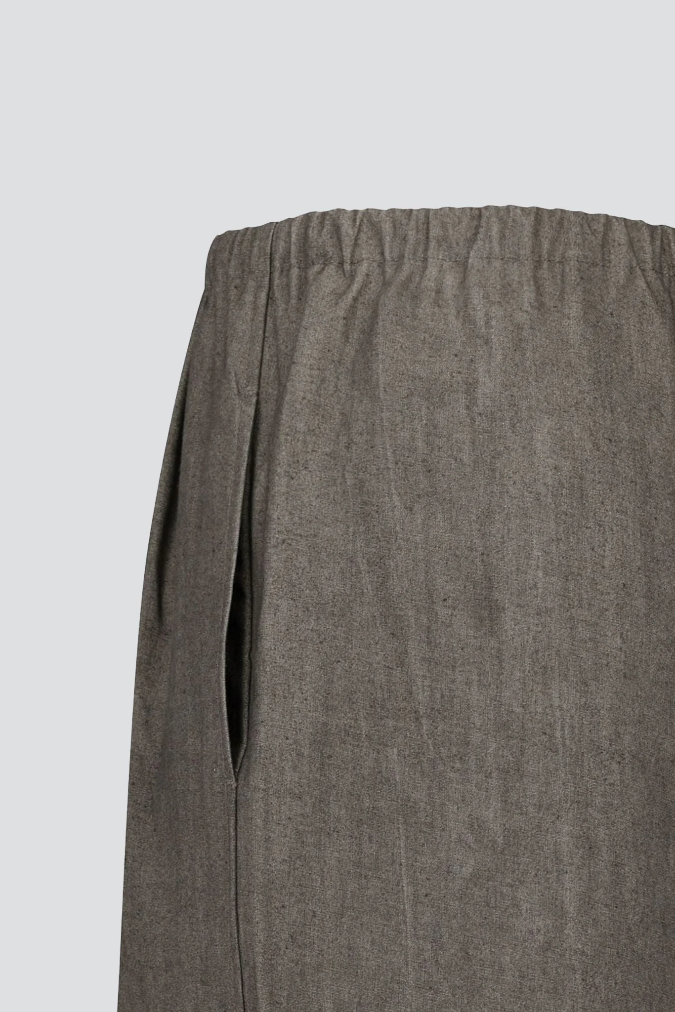 Brown Linen Drawstring Shorts - Image 4
