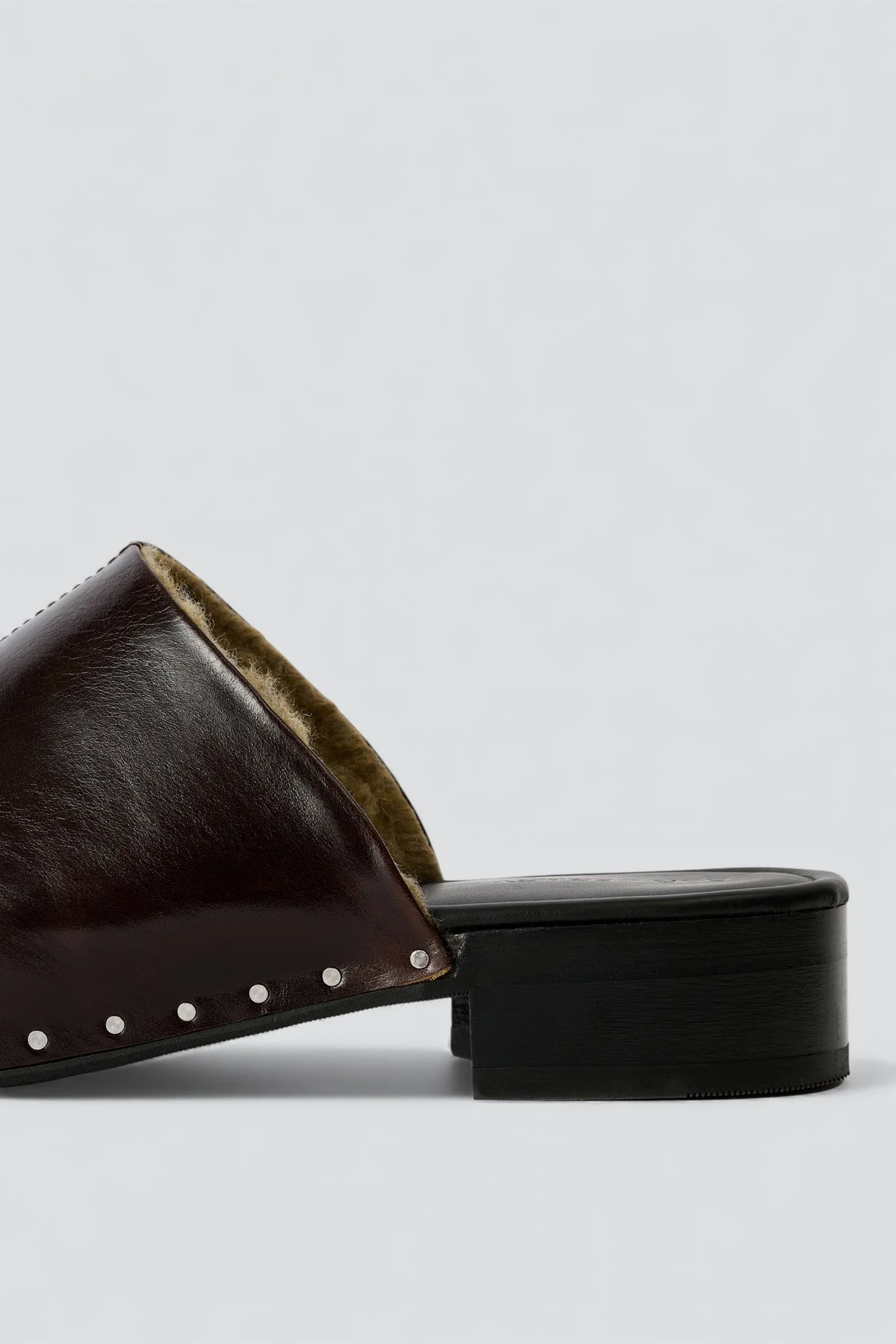 Deep Americano Leather Naoto Clog - Image 5