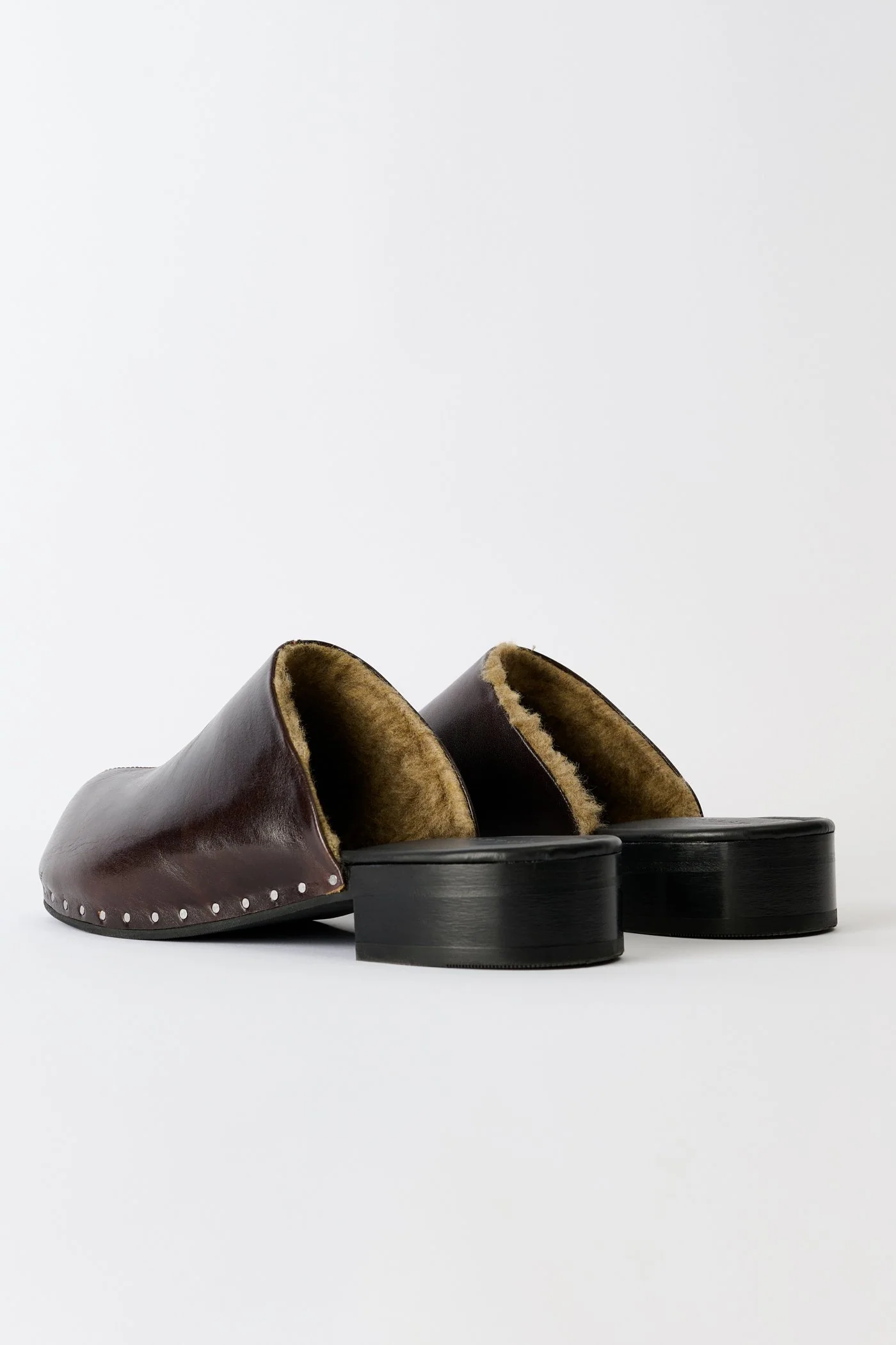 Deep Americano Leather Naoto Clog - Image 6