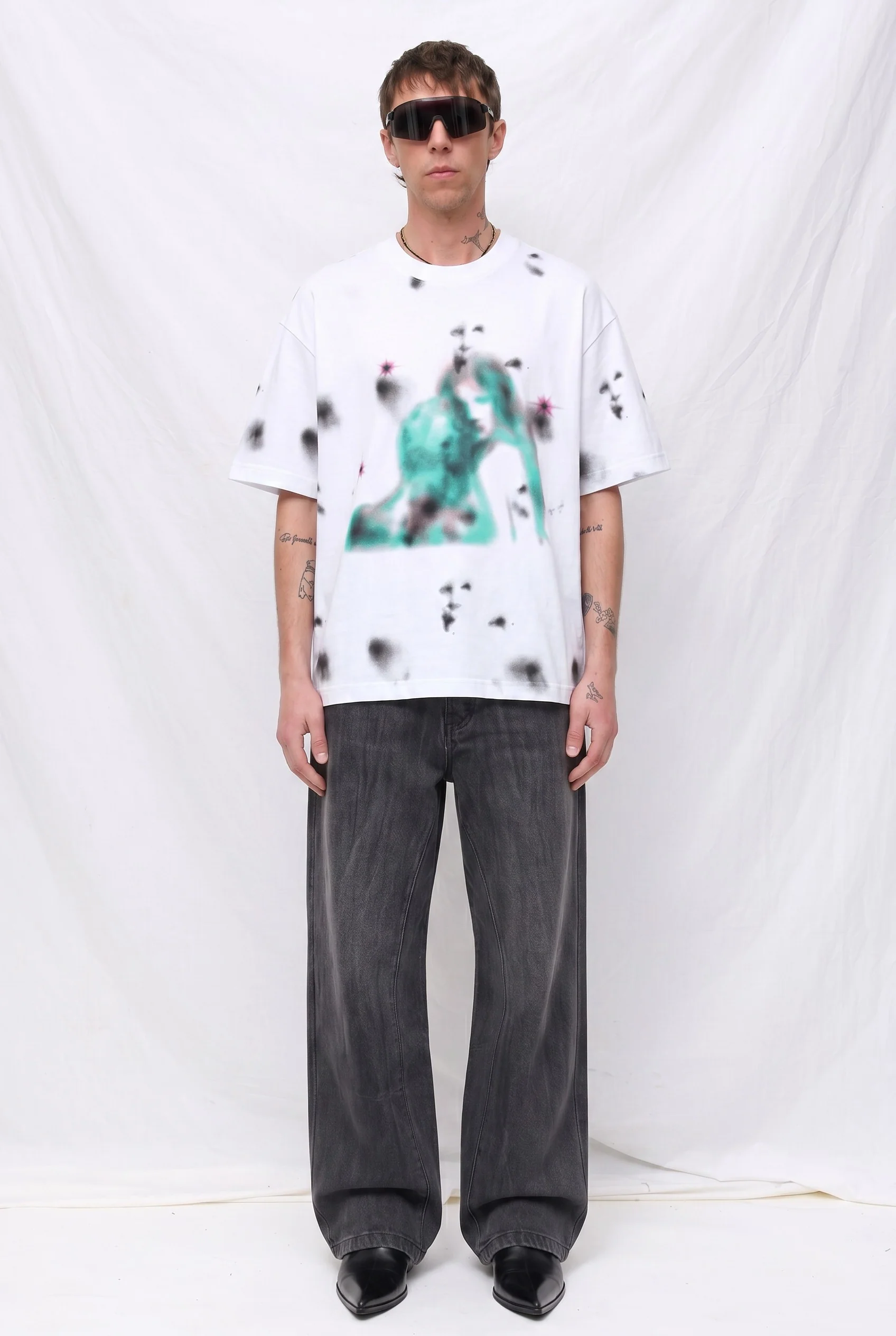 Embrace Marble Tee - Image 2