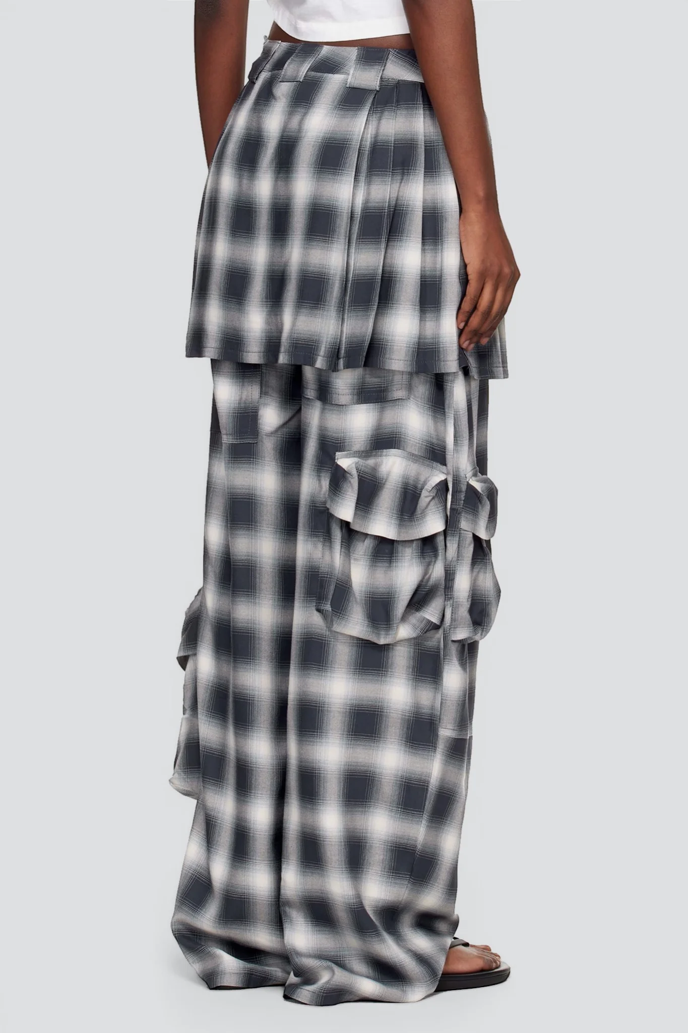 Fog Plaid Lightweight Flannel Lawn Skirt Cargo Pant - Image 3