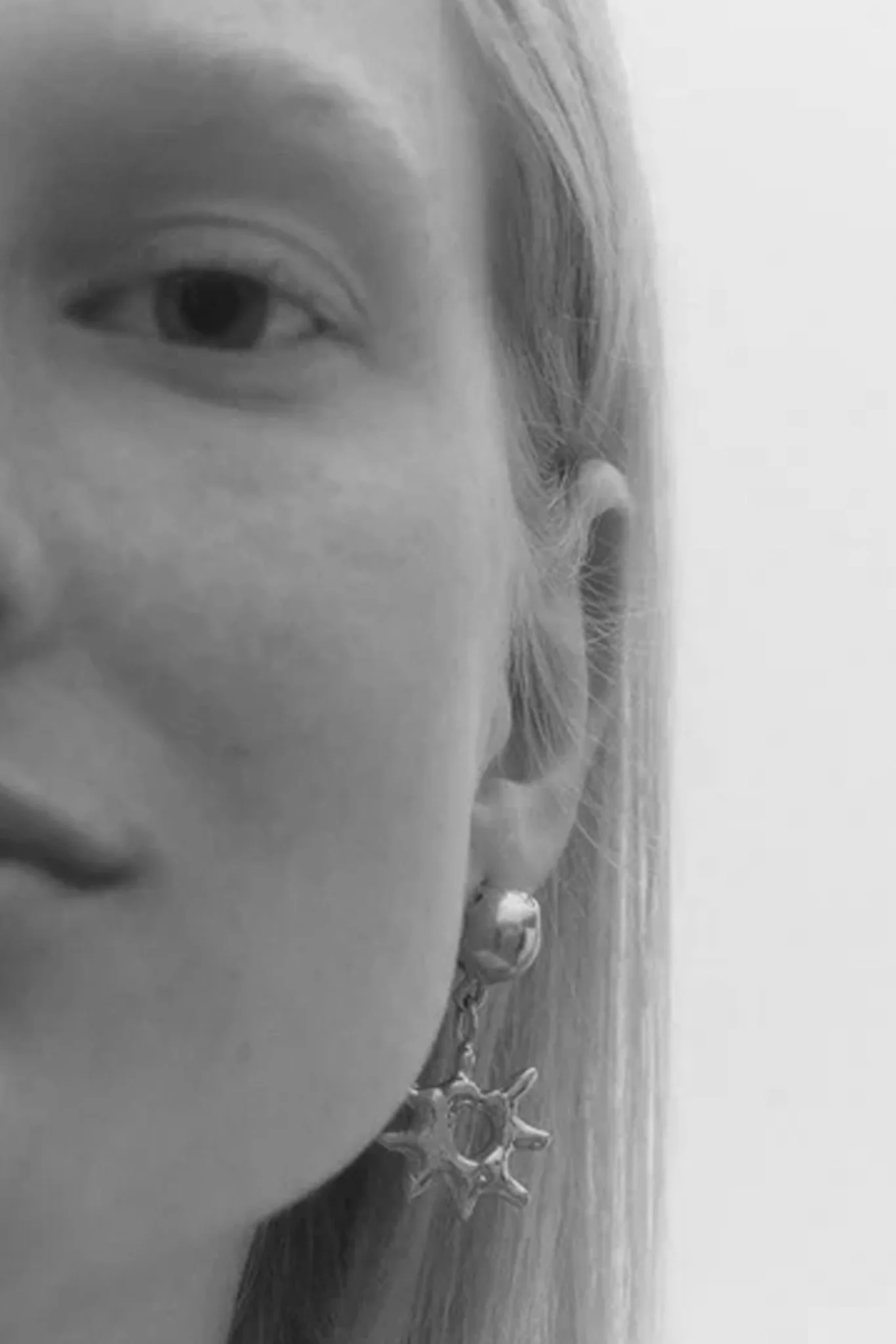 Gold Alba Earrings - Image 5