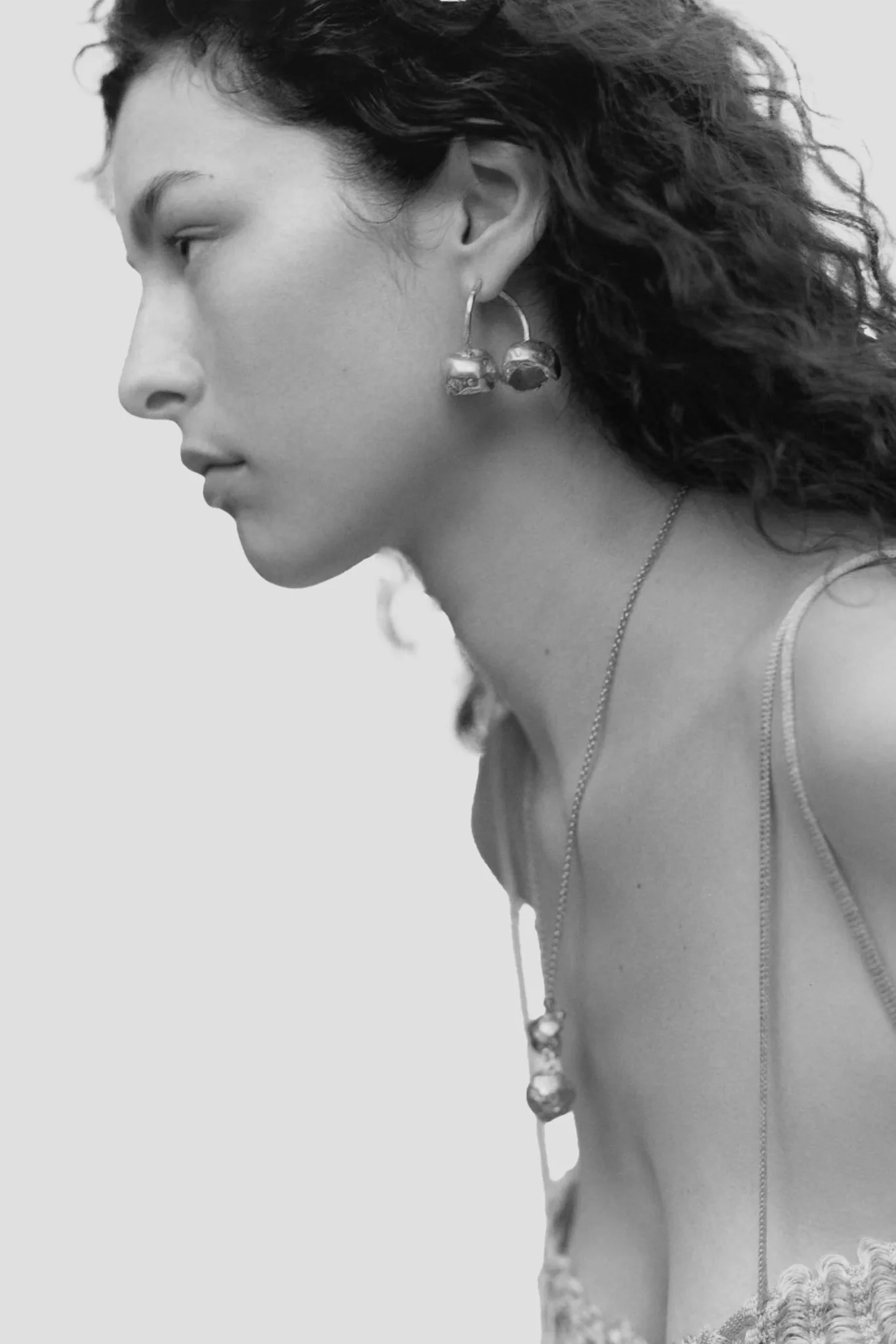 Gold Cerezas Earrings - Image 4