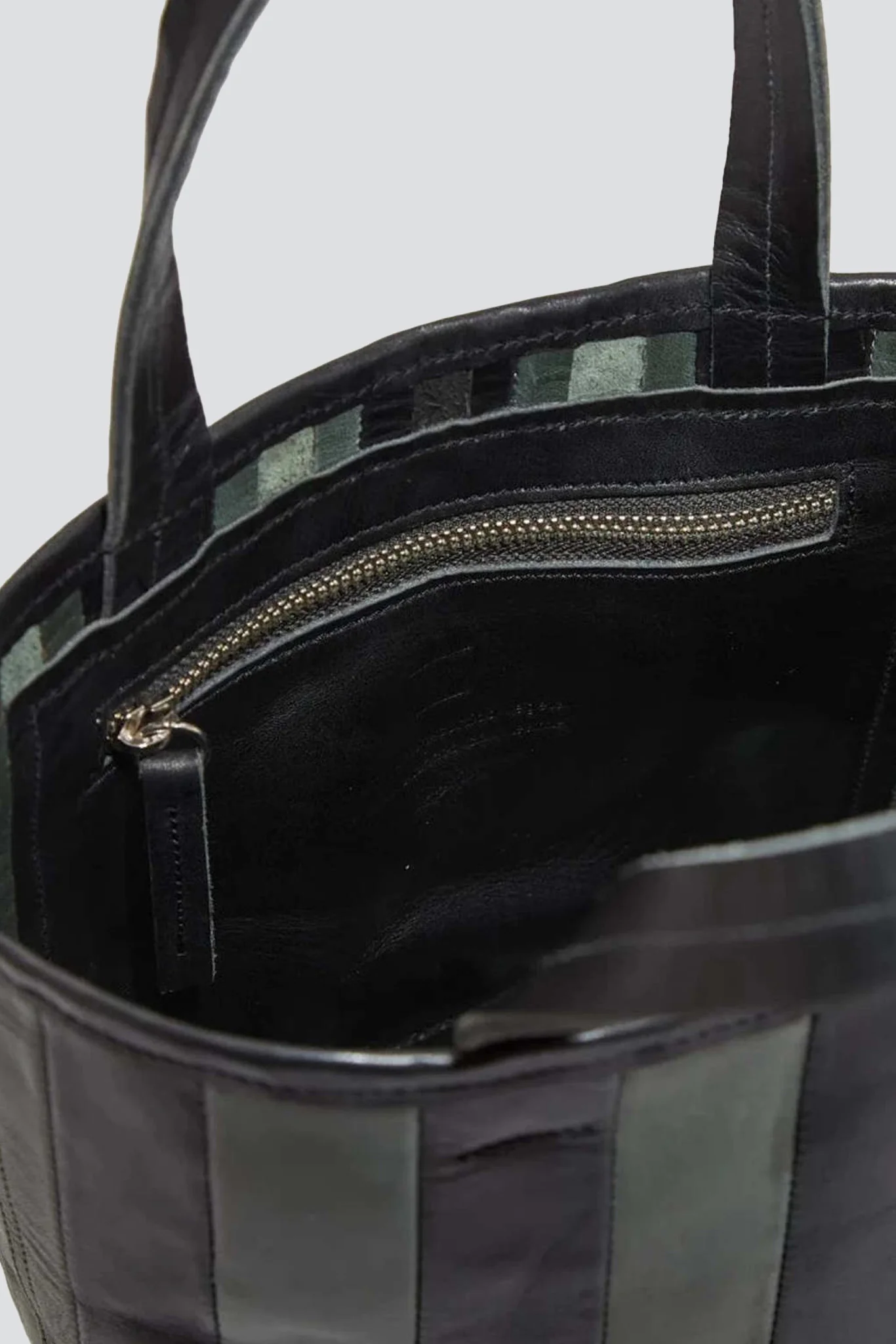 Green/Black Striped Gorriti Handbag - Image 4