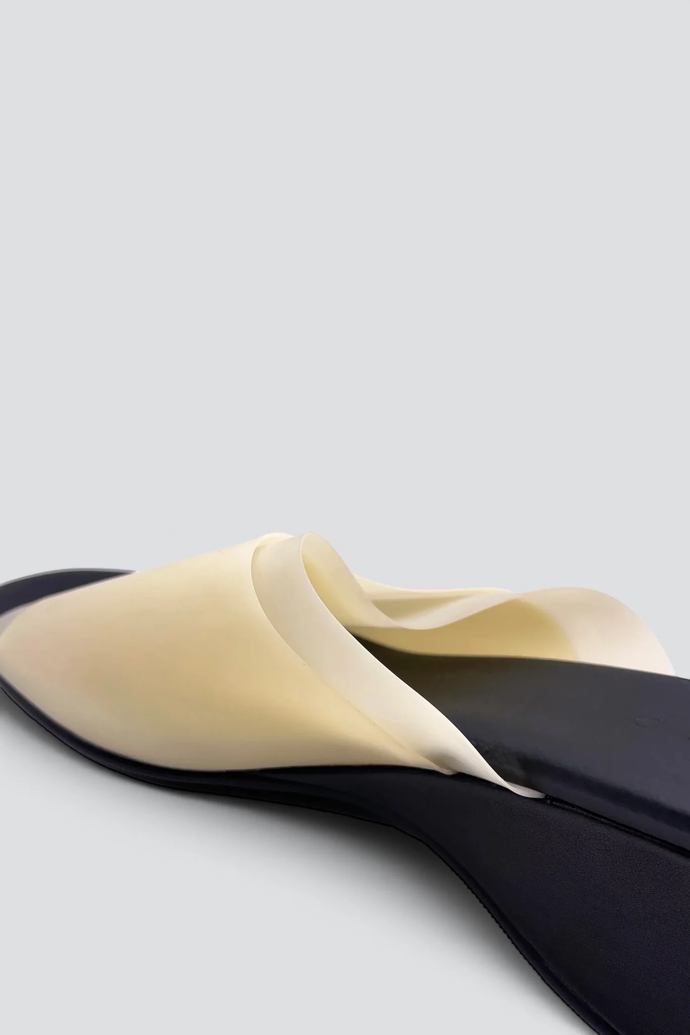 Natural Nana Latex Slide - Image 5