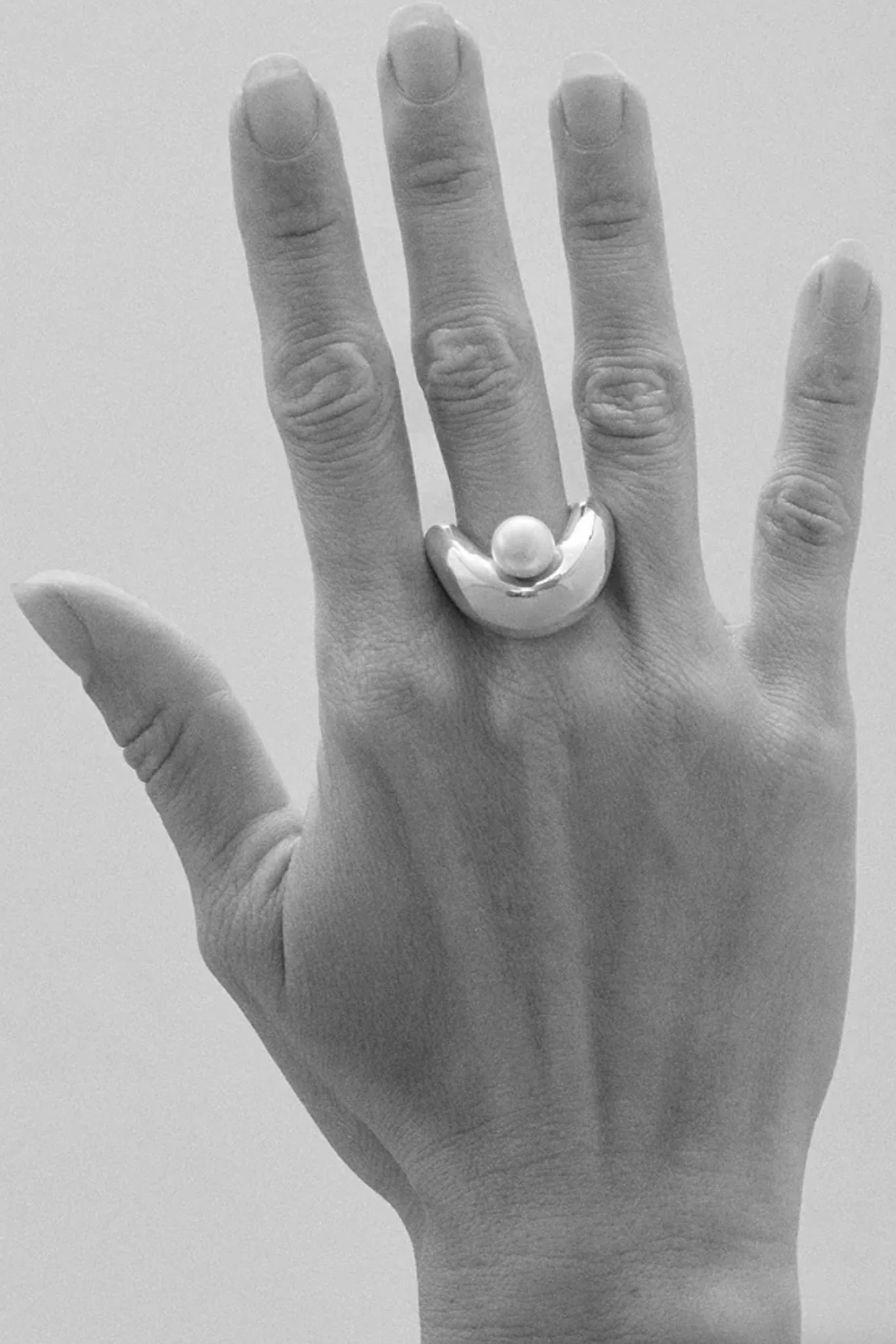 Sterling Silver Forma Pearl Ring - Image 3