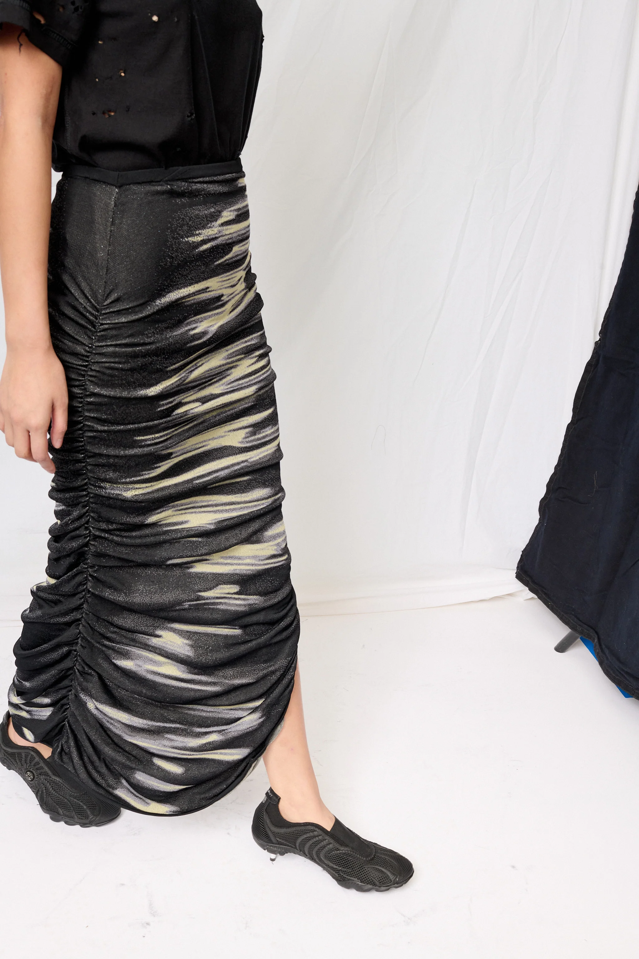 Yellow Sea Nile Lake Print Midi Skirt - Image 4